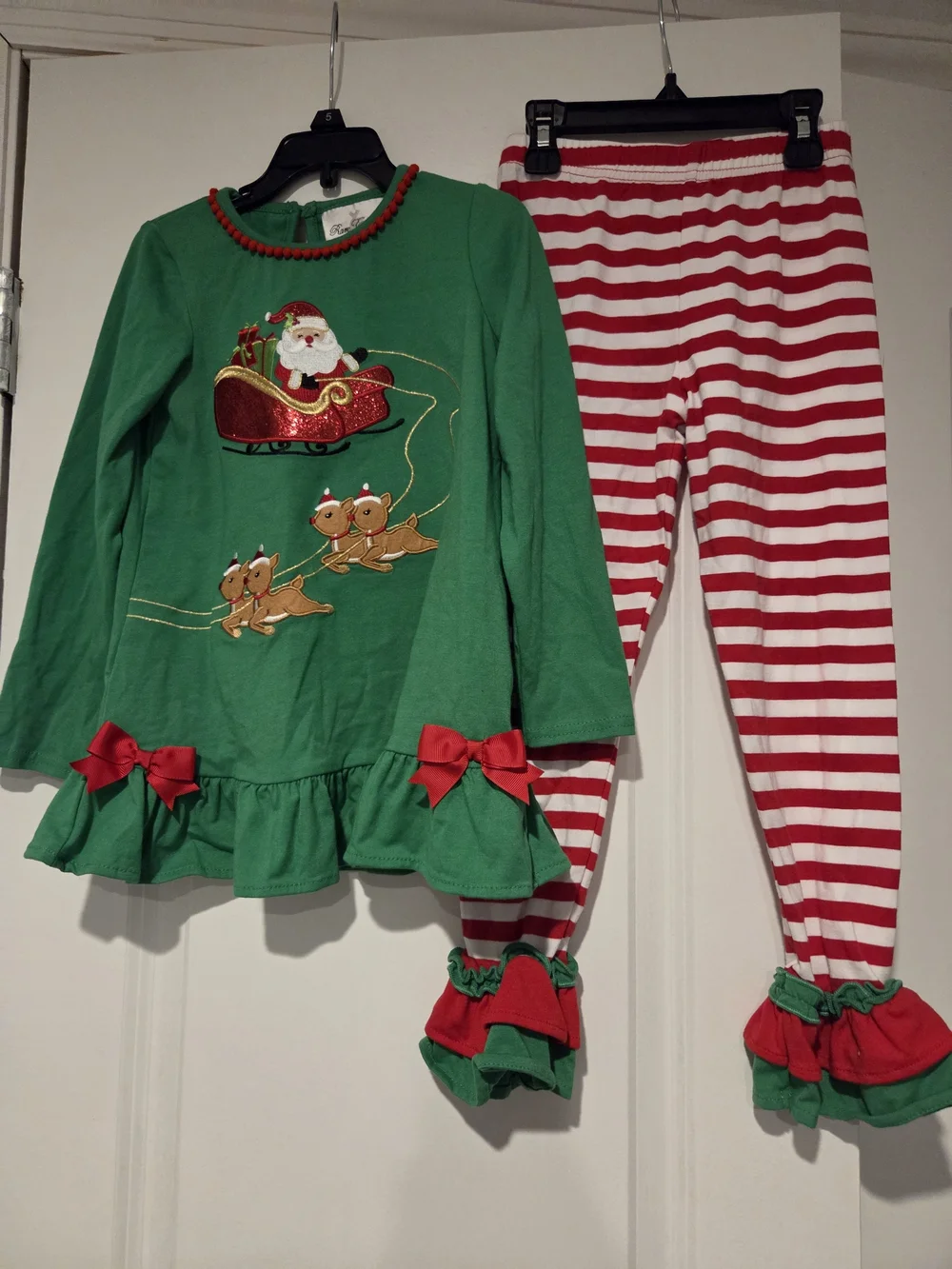 Girls Christmas Green Santa Sleigh Set